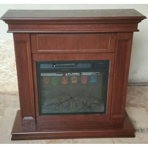 Пристінний каминокомплект Fireplace Італія Кароліна ефект живого полум'я зі звуком і обігрівом